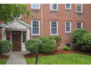 7 Lanark Rd, Brookline, MA 02445 exterior