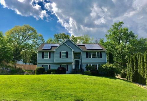 148 Hull St, Ansonia, CT 06401 exterior