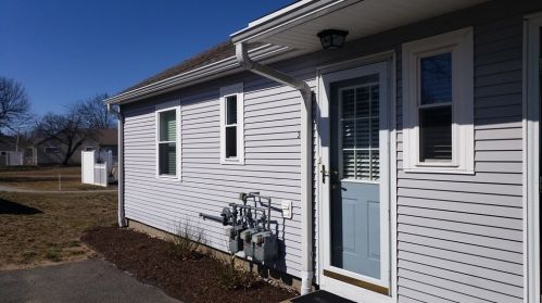 26 Fredette St, Chicopee, MA 01022 exterior