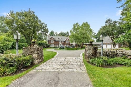 70 Salem Rd, Topsfield, MA 01983 exterior