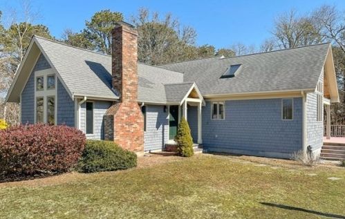 3 Bassett Woods Rd, Harwich, MA 02645 exterior