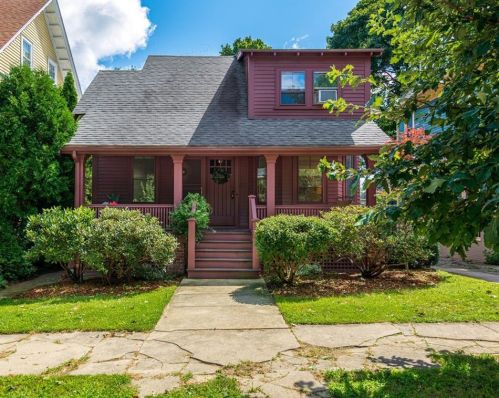 15 Firglade Ave, Providence, RI 02906 exterior