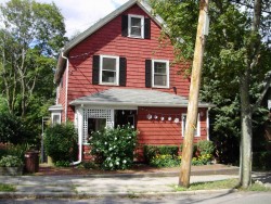 139 Rowe St, Newton, MA 02466 exterior