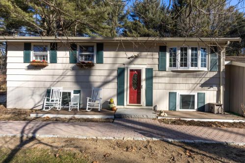 21 Walnut Ave, North Hampton, NH 03862 exterior