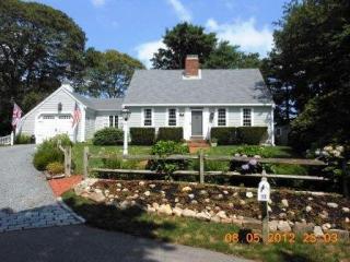 37 Collins Ln, Chatham, MA 02633 exterior