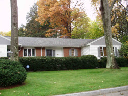 1 Grove Hill Ave, Newton, MA 02460 exterior