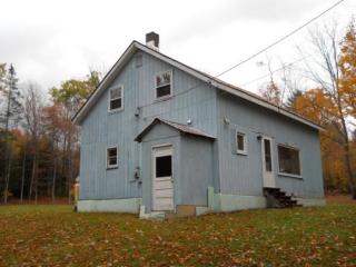 1145 Little Pond Rd, Landgrove, VT 05148 exterior