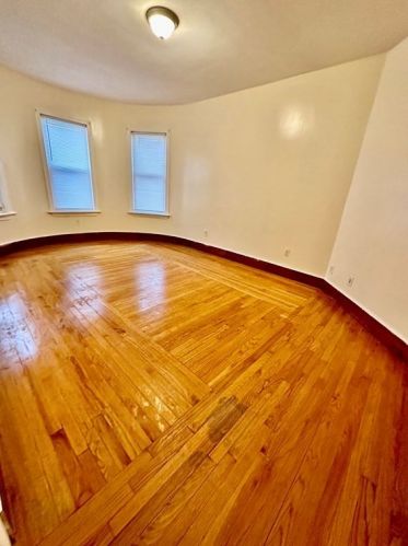 91 Savin Hill Ave, Boston, MA 02125 exterior