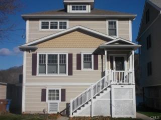 125 Indian Well Rd, Huntington, CT 06484 exterior