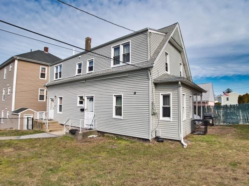 18 Downing St, Fall-River, MA 02723 exterior