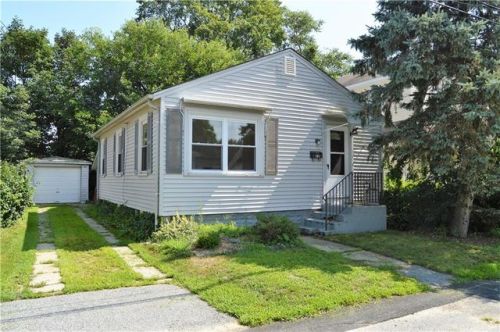 22 Fuller St, Warwick, RI 02889 exterior