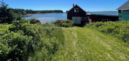 5 Narrows Island Rd, Vinalhaven, ME 04863 exterior