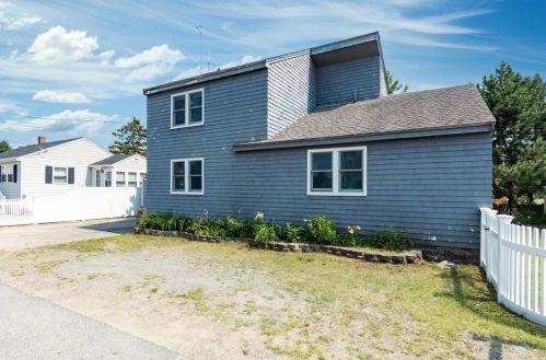 10 63Rd St, Plum Island, MA 01950 exterior