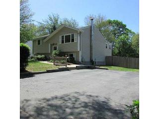 26 Riverside Ave, Johnston, RI 02919 exterior
