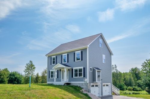 12 Lord Ln, Milton, NH 03851 exterior
