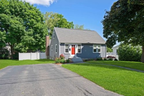 140 Pleasant View Ave, Braintree, MA 02184 exterior
