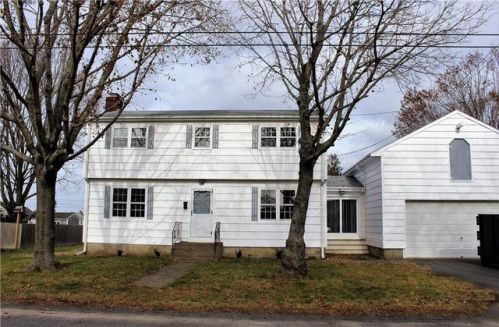 24 Fir Ave, Tiverton, RI 02878 exterior