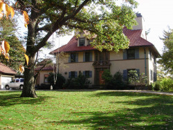 45 The Ledges Rd, Newton, MA 02459 exterior