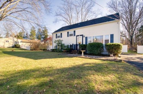 16 Ridgewood Rd, Wallingford, CT 06492 exterior