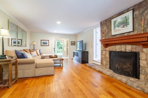 179 Baldwin Rd, Carlisle, MA 01741 exterior