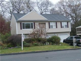 1 Pin Oak Ln, Ansonia, CT 06401 exterior