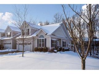 14 Poplar Dr, Waterbury, CT exterior
