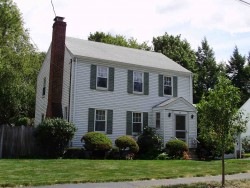 66 Fuller Ter, Newton, MA 02465 exterior