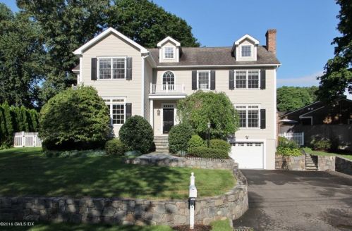 14 Dialstone Ln, Riverside, CT 06878 exterior