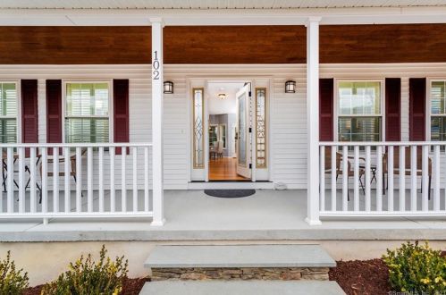 102 Walnut Tree Hill Rd, Sandy Hook, CT 06482 exterior