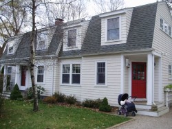 19 Phillips Ln, Newton, MA 02460 exterior