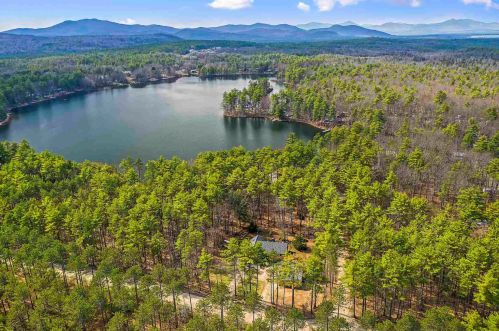 45 Duncan Lake Rd, Ossipee, NH 03864 exterior