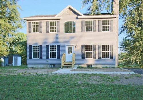 19 Mudnock Rd, Salisbury, MA 01952 exterior