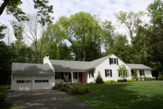 35 White Birch Rd, Ridgefield, CT 06877 exterior