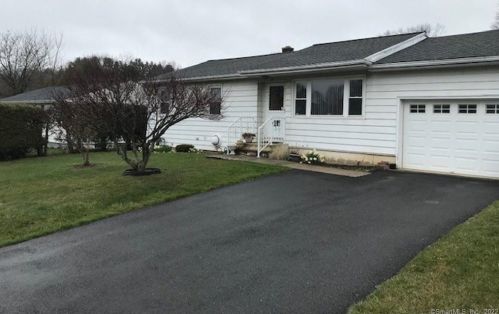 45 Dan Parker Dr, Waterbury, CT 06704 exterior