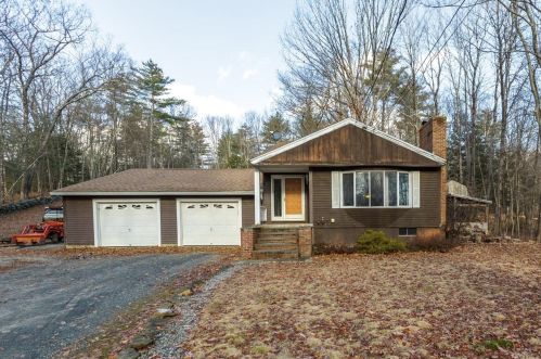 42 Queen St, Concord, NH 03303 exterior