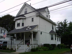 21 Crescent St, Newton, MA 02465 exterior