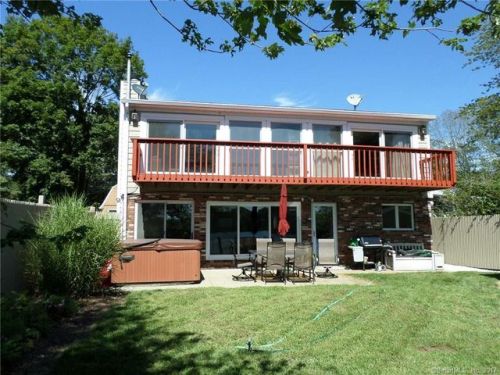 24 Shore Dr, Norwich, CT 06351 exterior