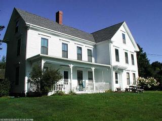 71 Davis Point Rd, Cushing, ME 04563 exterior