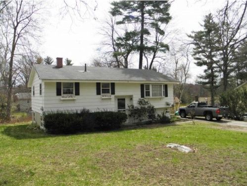 26 Tenby Dr, Nashua, NH 03062 exterior