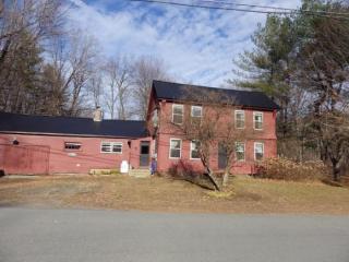 59 Peaked Mountain Rd, Townshend, VT 05353 exterior