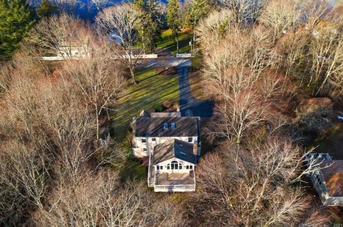 38 Hickory St, Lyme, CT 06371 exterior