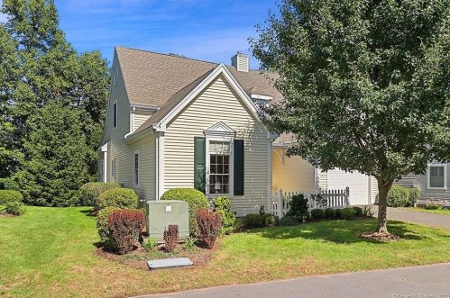 1 Arbor Way, Farmington, CT 06032 exterior