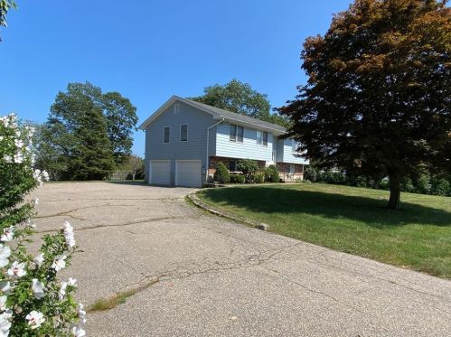 5 Salem St, Westerly, RI 02891 exterior