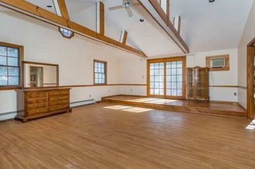 52 Concetta Dr, Bridgewater, MA 02324 exterior