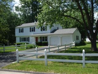 2 Fox Den Rd, Bethel, CT 06801 exterior