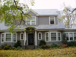 17 Vineyard Rd, Newton, MA 02459 exterior