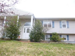 5 Surrey Dr, Brookfield-Center, CT 06804 exterior