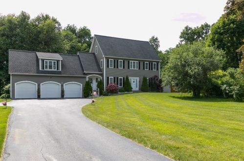 54 Crescent St, Shrewsbury, MA 01545 exterior