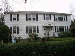 102 Thurston Rd, Newton, MA 02464 exterior