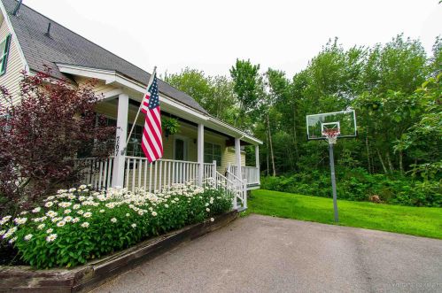 767 Spruce Head Rd, South Thomaston, ME 04858 exterior